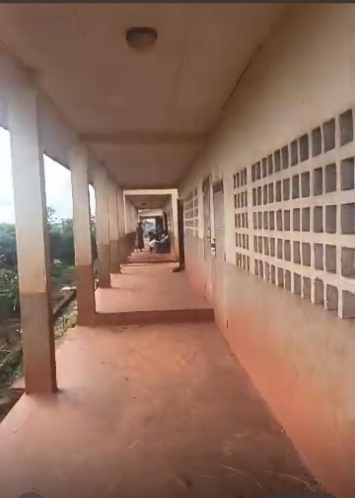 WhatsApp-Image-2024-09-30-at-9.12.31-PM-731x1024 LA FONDATION ET L'ECOLE PUBLIQUE DE LA CHEFFERIE.